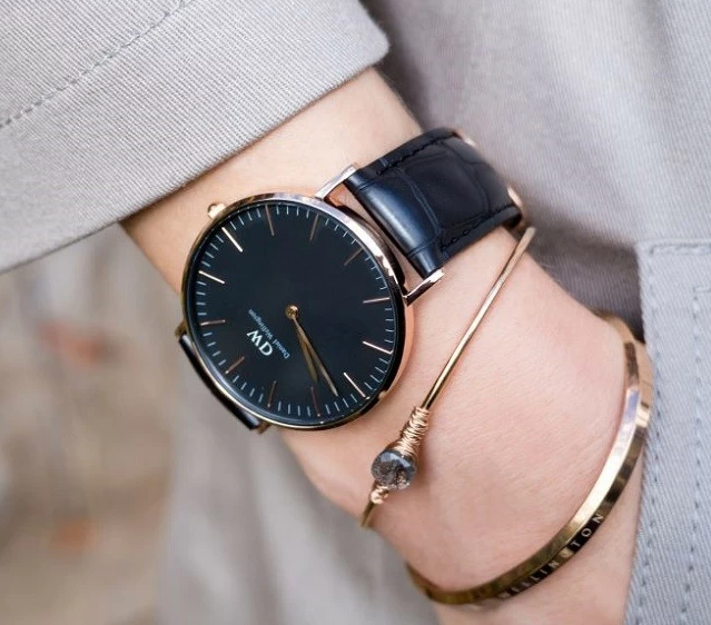 7 cách kiểm tra vòng tay Daniel Wellington thật - giả uy tín