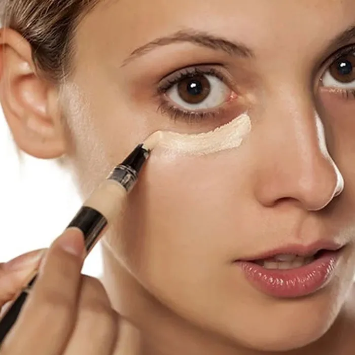 Tips trang điểm cho người má hóp giúp khuôn mặt đầy đặn hơn - 6