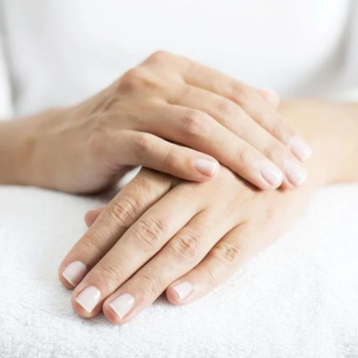 Cách chăm sóc da tay bị nhăn nheo trở nên mịn màng