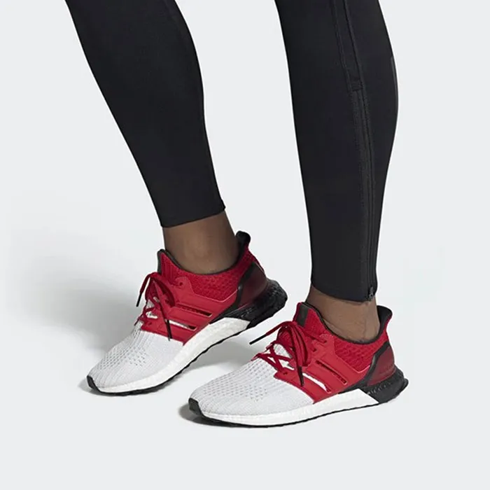 Top 10 giày chạy bộ Adidas nổi trội định phải có để bảo vệ chân