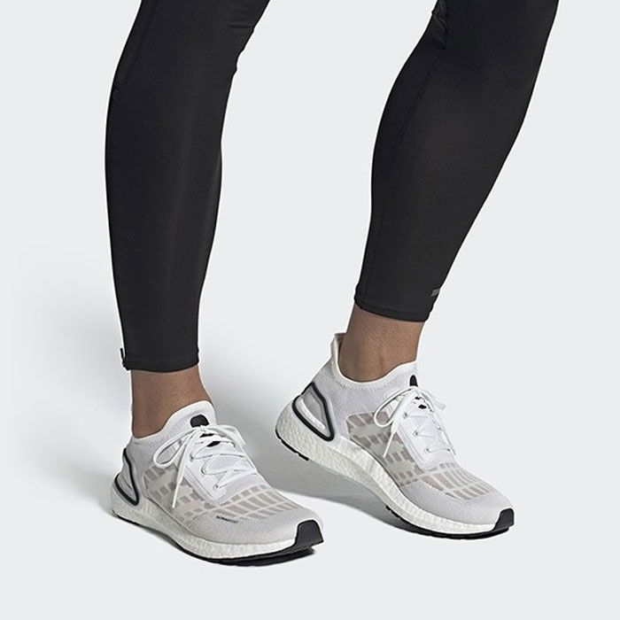 Top 10 giày chạy bộ Adidas nổi trội định phải có để bảo vệ chân
