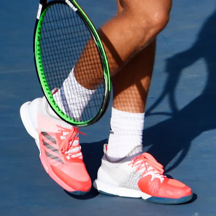 7 đôi giày tennis bền nhẹ, siêu êm chân bán chạy hiện nay