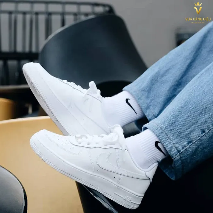 5 mẫu giày thể thao hàng hiệu bị làm giả nhiều và cách phân biệt  - 1