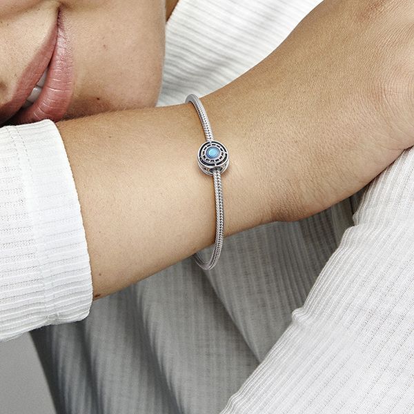 Hạt Vòng Charm Pandora Marvel The Avengers Iron Man Arc Reactor 790788C01 Màu Xanh Bạc - Trang sức - Vua Hàng Hiệu