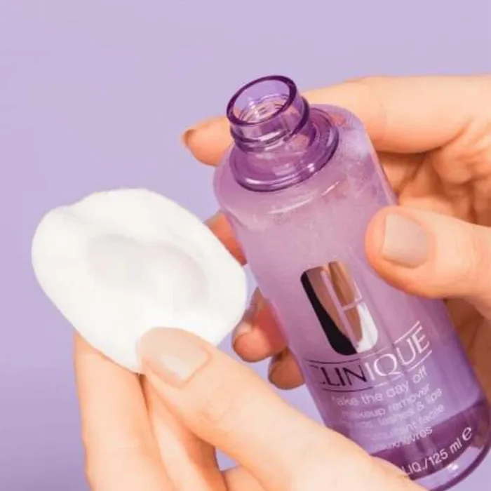 Review 3 loại nước tẩy trang mắt môi được nhiều khách hàng yêu thích , thân thiện với làn da với mọi loại da