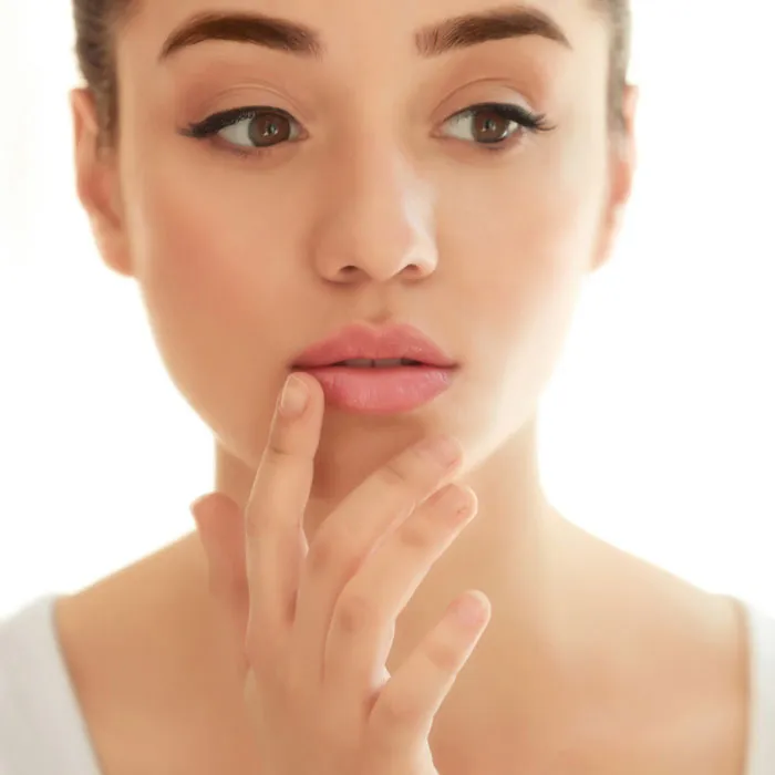 10 sản phẩm chống lão hóa môi được nhiều khách hàng yêu thích cho môi căng mịn tươi trẻ - 2