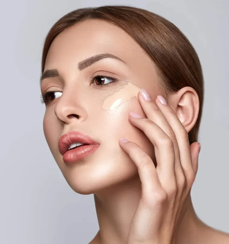 Review 5 loại kem nền che khuyết điểm chất lượng tốt hiện nay (BEST SELLER) - 1