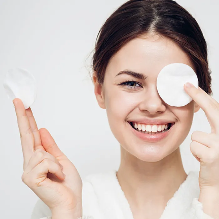 Sữa tẩy trang là gì? Review 3 loại sữa tẩy trang được tin dùng nhiều - 1