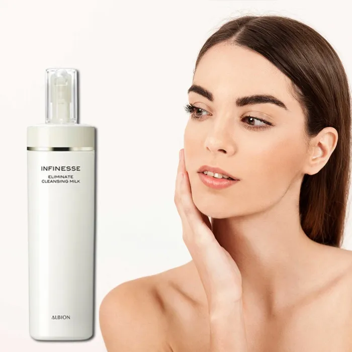 Sữa tẩy trang là gì? Review 3 loại sữa tẩy trang được tin dùng nhiều - 3