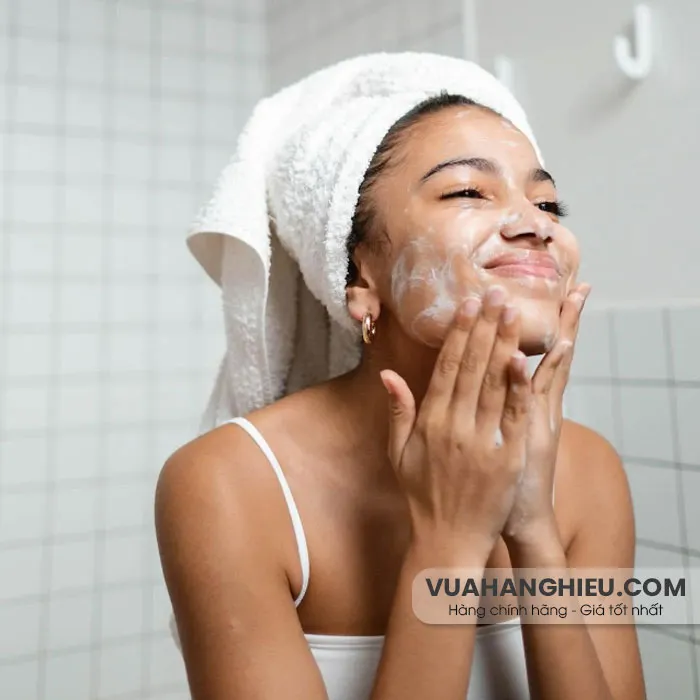 13 các bước trang điểm cho da dầu mụn che khuyết điểm hoàn hảo