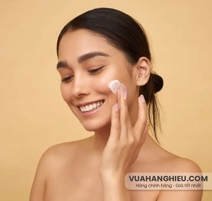 13 các bước trang điểm cho da dầu mụn che khuyết điểm hoàn hảo