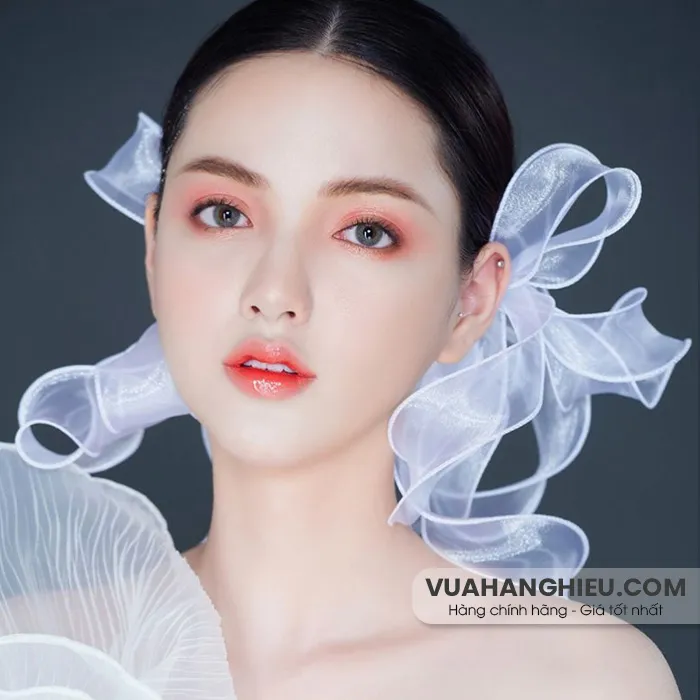 Hướng dẫn trang điểm cho người mặt tròn trở nên thon gọn, thu hút