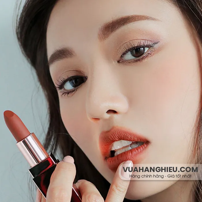 Hướng dẫn trang điểm cho người mặt tròn trở nên thon gọn, thu hút