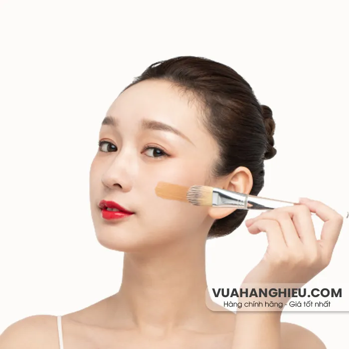 7 Cách trang điểm không bị mốc mặt, giữ nền lâu trôi hiệu quả