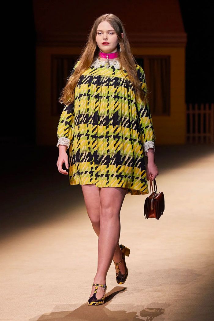 Giày T-Bars là gì? Xu hướng thời trang 