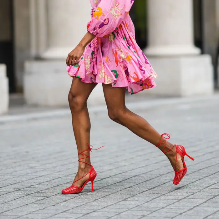 Giày T-Bars là gì? Xu hướng thời trang 