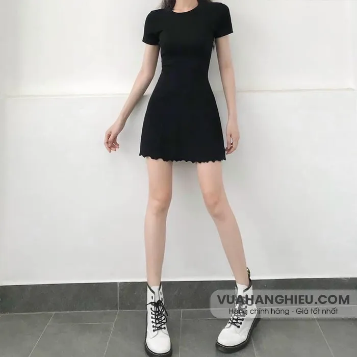 Mặc váy đi giày gì để trở nên thu hút và thời thượng?