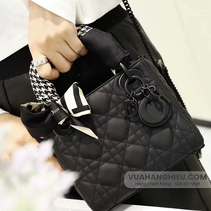 Top 7 mẫu túi Dior chính hãng trendy , bán chạy 2025