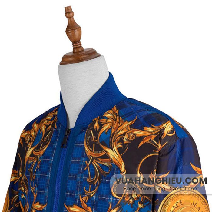 Top 13 mẫu áo khoác Versace chính hãng vô cùng đẹp  - 2