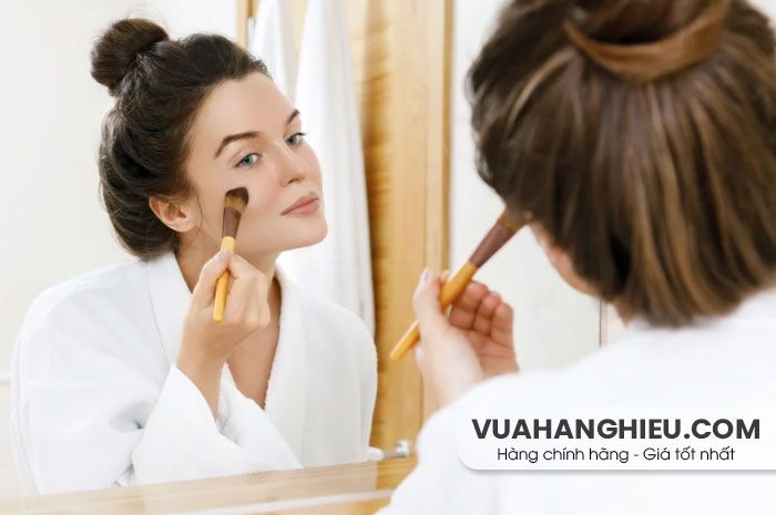 9 mẹo trang điểm mùa đông không bị mốc mặt cho lớp nền đẹp