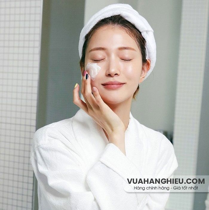 9 mẹo trang điểm mùa đông không bị mốc mặt cho lớp nền đẹp