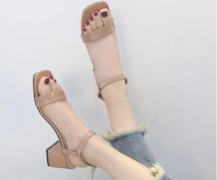 Top 10 mẫu giày sandal nữ thích hợp cho dân công sở - 6