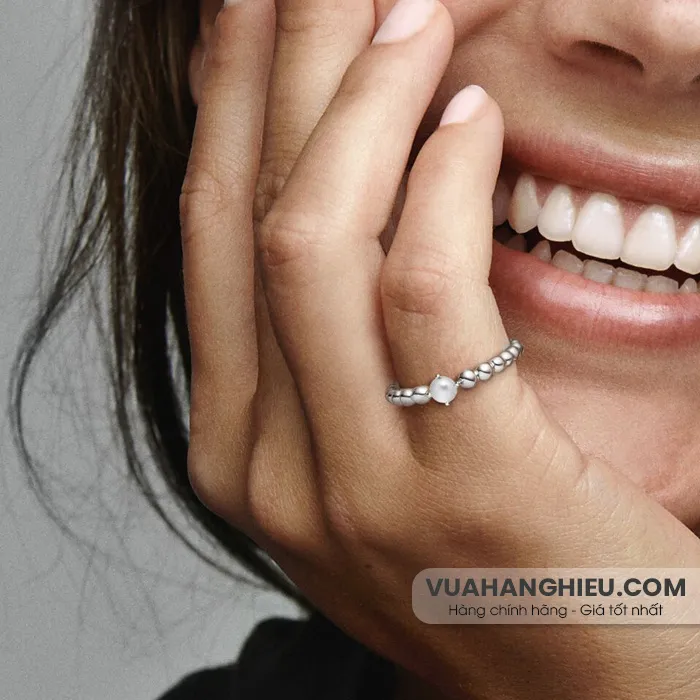 Người mệnh Hỏa đeo nhẫn ngón nào để thu hút tài lộc, may mắn?