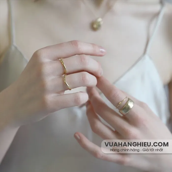 Người mệnh Hỏa đeo nhẫn ngón nào để thu hút tài lộc, may mắn?
