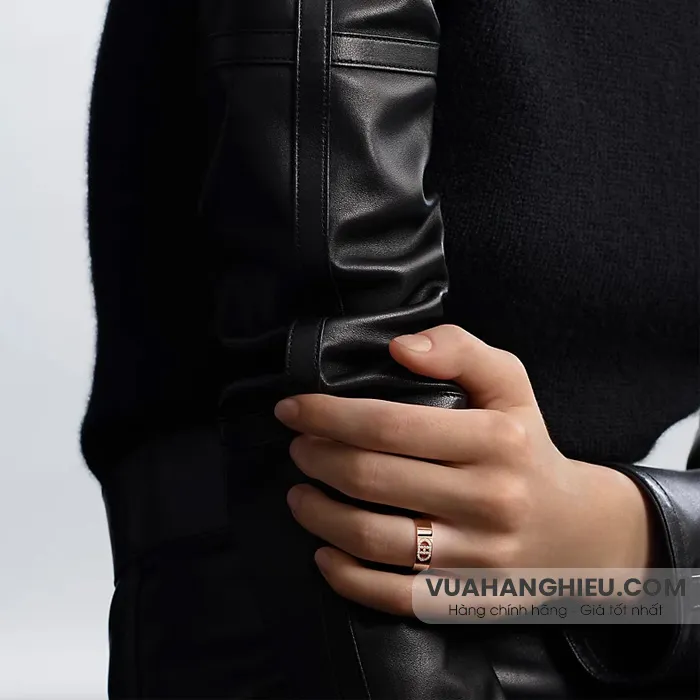 Người mệnh Thổ nên đeo nhẫn ngón nào để thu hút tài lộc, may mắn?