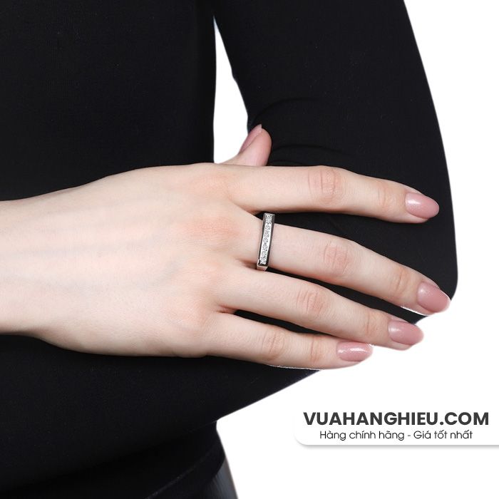 Người mệnh Thổ nên đeo nhẫn ngón nào để thu hút tài lộc, may mắn?