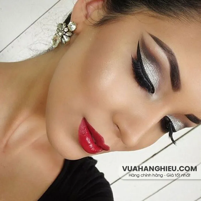 9 bước trang điểm đi tiệc cho nàng quyến rũ và nổi bật hơn