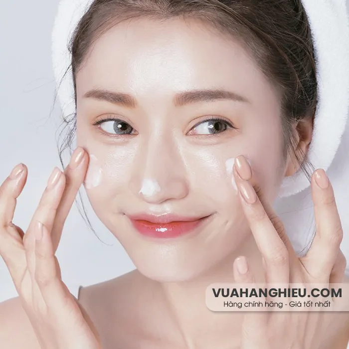  11+ kem dưỡng ẩm được nhiều khách hàng yêu thích hiện nay phù hợp cho mọi loại da - 1