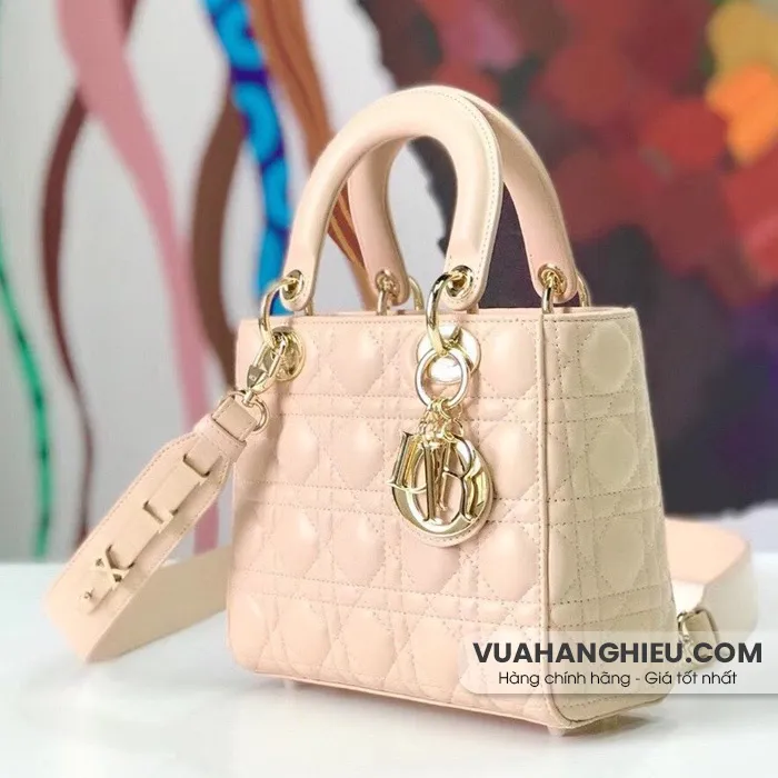 11+ món quà tặng cho bạn gái mới quen tạo ấn tượng tốt