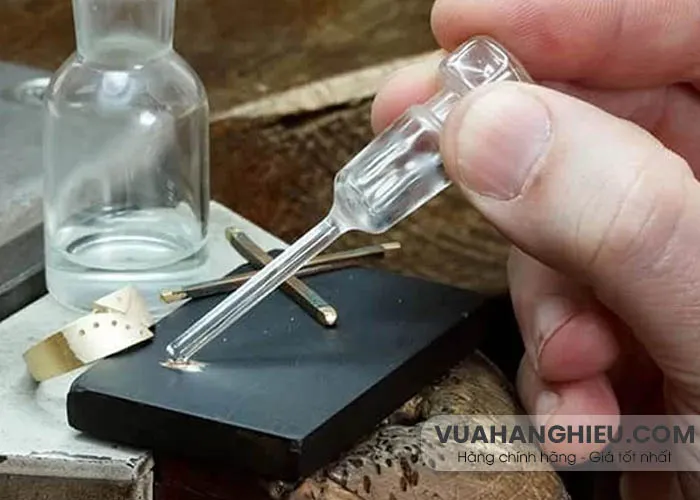 13 cách phân biệt vàng thật vàng giả đơn giản, chính xác tại nhà