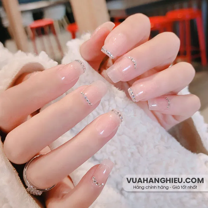 Top 45+ mẫu nails đẹp cho cô dâu thêm nổi bật và lộng lẫy trong ngày cưới