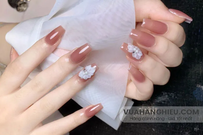 Top 45+ mẫu nails đẹp cho cô dâu thêm nổi bật và lộng lẫy trong ngày cưới