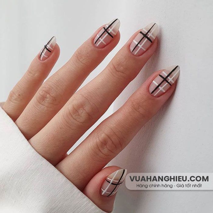 Top 45+ mẫu nails đẹp cho cô dâu thêm nổi bật và lộng lẫy trong ngày cưới