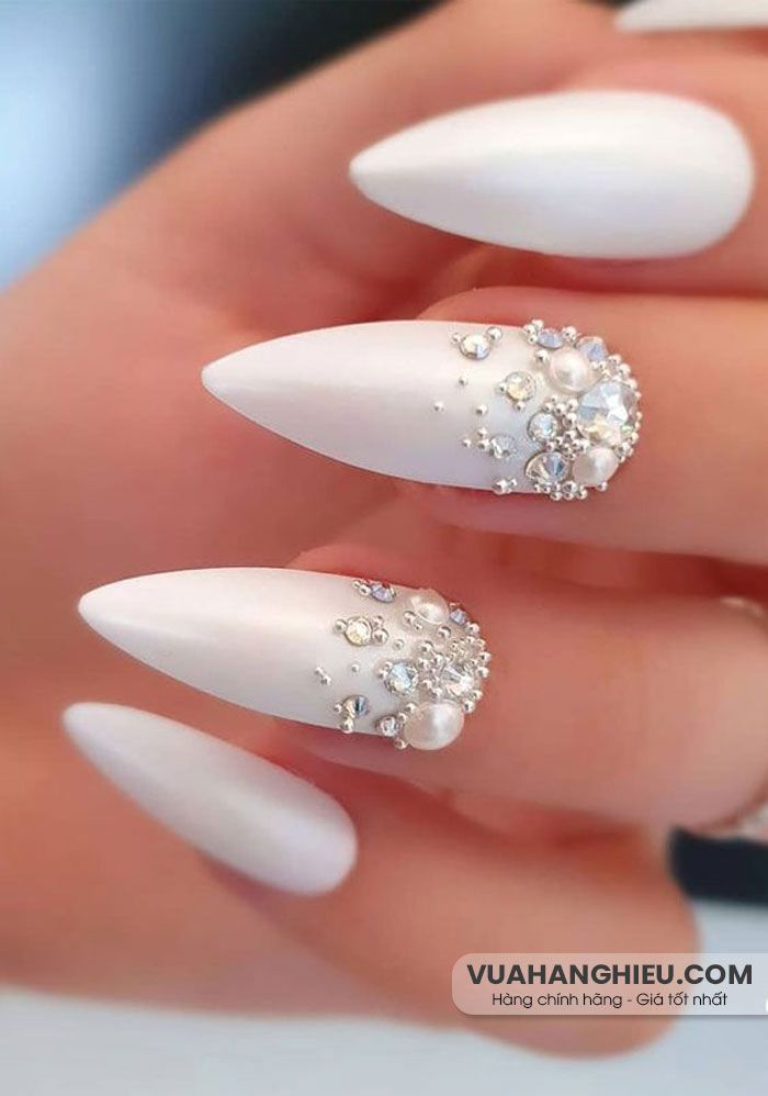 Top 45+ mẫu nails đẹp cho cô dâu thêm nổi bật và lộng lẫy trong ngày cưới