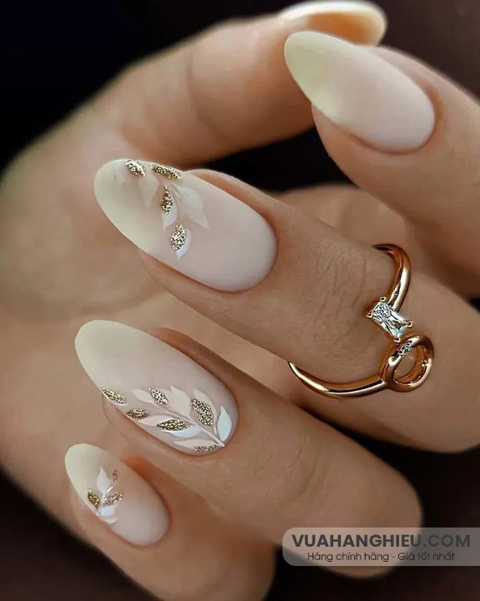 Top 45+ mẫu nails đẹp cho cô dâu thêm nổi bật và lộng lẫy trong ngày cưới