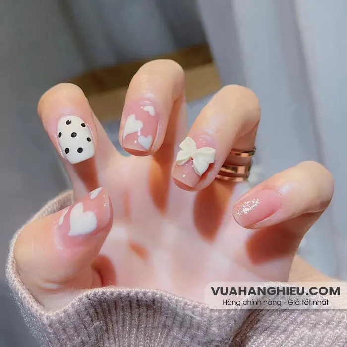 Top 45+ mẫu nails đẹp cho cô dâu thêm nổi bật và lộng lẫy trong ngày cưới