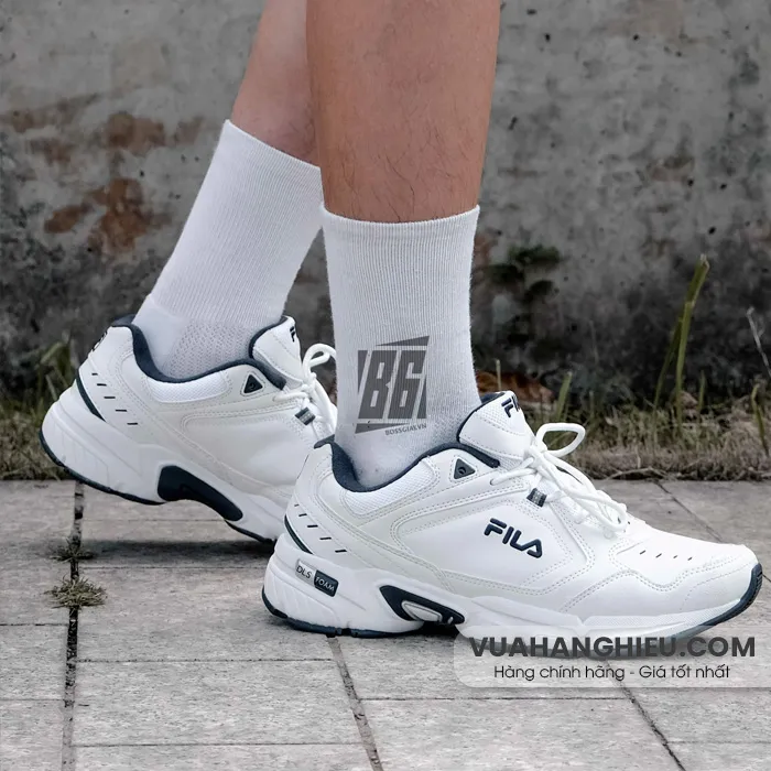 10 đôi giày sneaker nam trắng đơn giản mà đẹp, cân mọi outfit