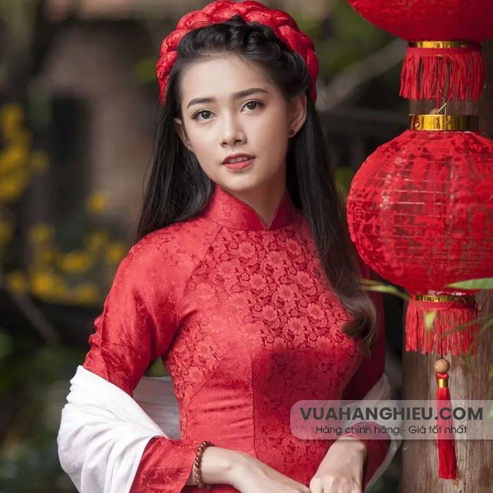 9 kiểu tóc đội mấn cô dâu đẹp khi mặc áo dài ngày ăn hỏi