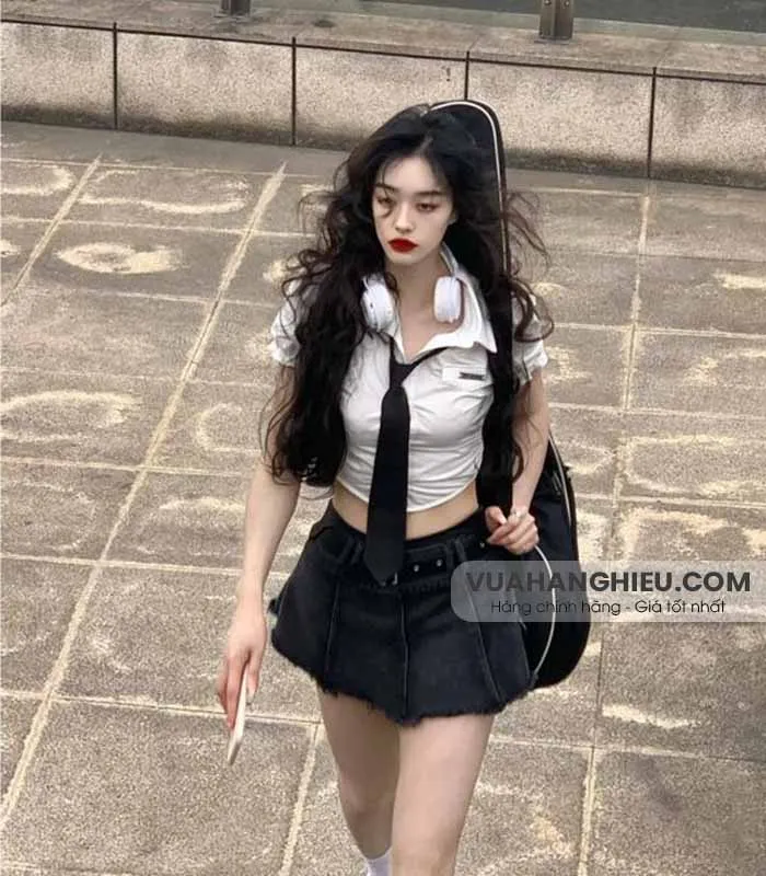 Y2k style là gì? Phối đồ theo phong cách y2k chuẩn đẹp