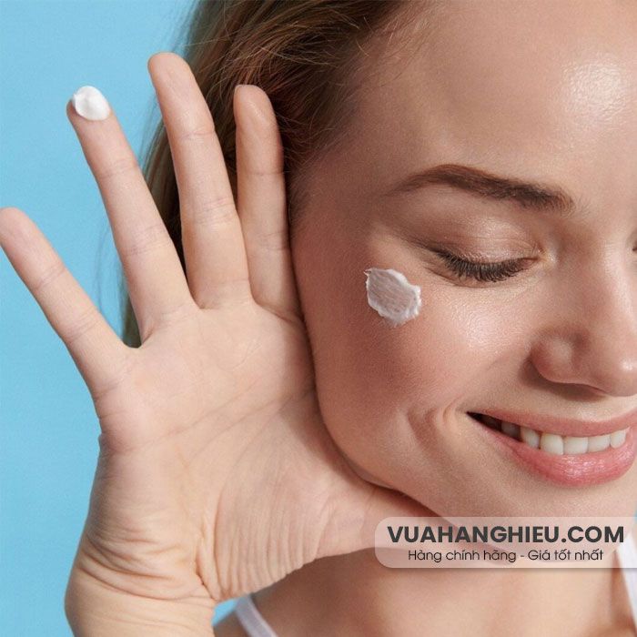 Bí quyết makeup tone cam đào nhẹ nhàng, xinh hết nấc