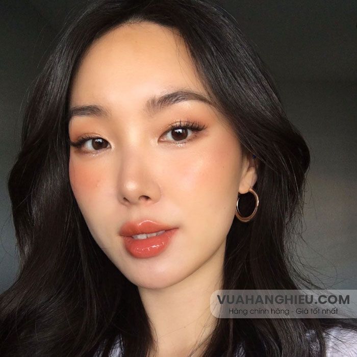 Bí quyết makeup tone cam đào nhẹ nhàng, xinh hết nấc