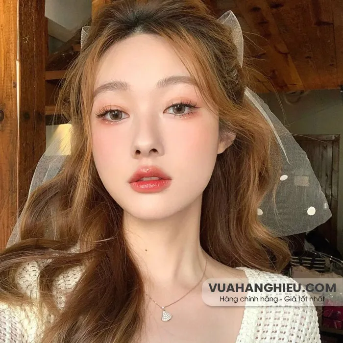 Bí quyết makeup tone cam đào nhẹ nhàng, xinh hết nấc