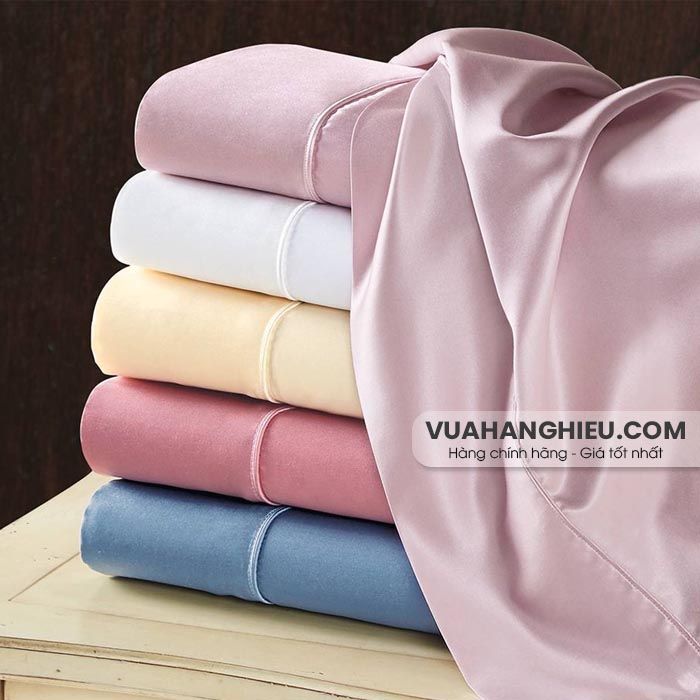 Gợi ý 10 mẫu áo kiểu nữ đẹp tuổi 40 sang trọng xu hướng trendy