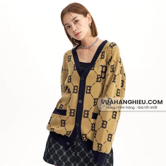 Gợi ý 10 mẫu áo kiểu nữ đẹp tuổi 40 sang trọng xu hướng trendy