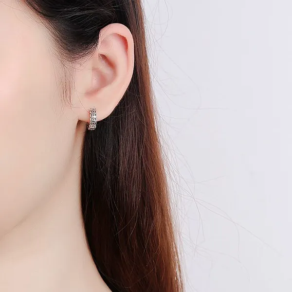 Khuyên Tai Unisex LiLi Jewelry Dạng Tròn Kim Tiền Lili_387354 Màu Bạc - Trang sức - Vua Hàng Hiệu