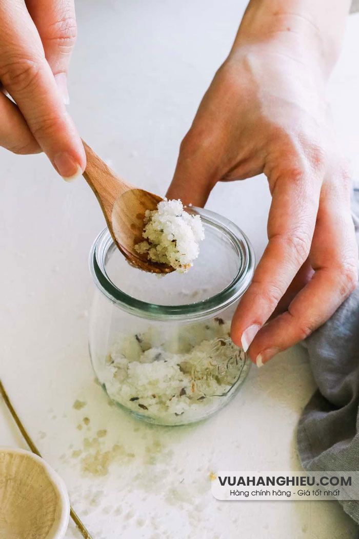 5 cách tự làm tẩy tế bào chết cho da tay dưỡng ẩm và mềm mại - 3